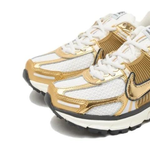 Zoom Vomero 5 Metallic Gold